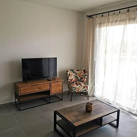 Semesterbostad Domaine D'arca Flaubert 20 T2 4 Pers Porto-Vecchio (Corsica)